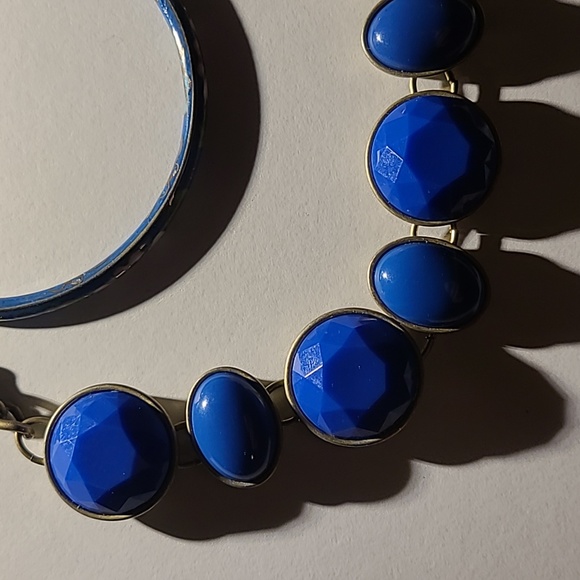 2pcs blue beaded stone vintagey statement necklace with matching blue bangle - Picture 4 of 9